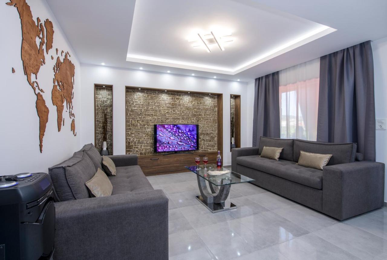 Twin'S Home Luxury Suites Alikianos ภายนอก รูปภาพ