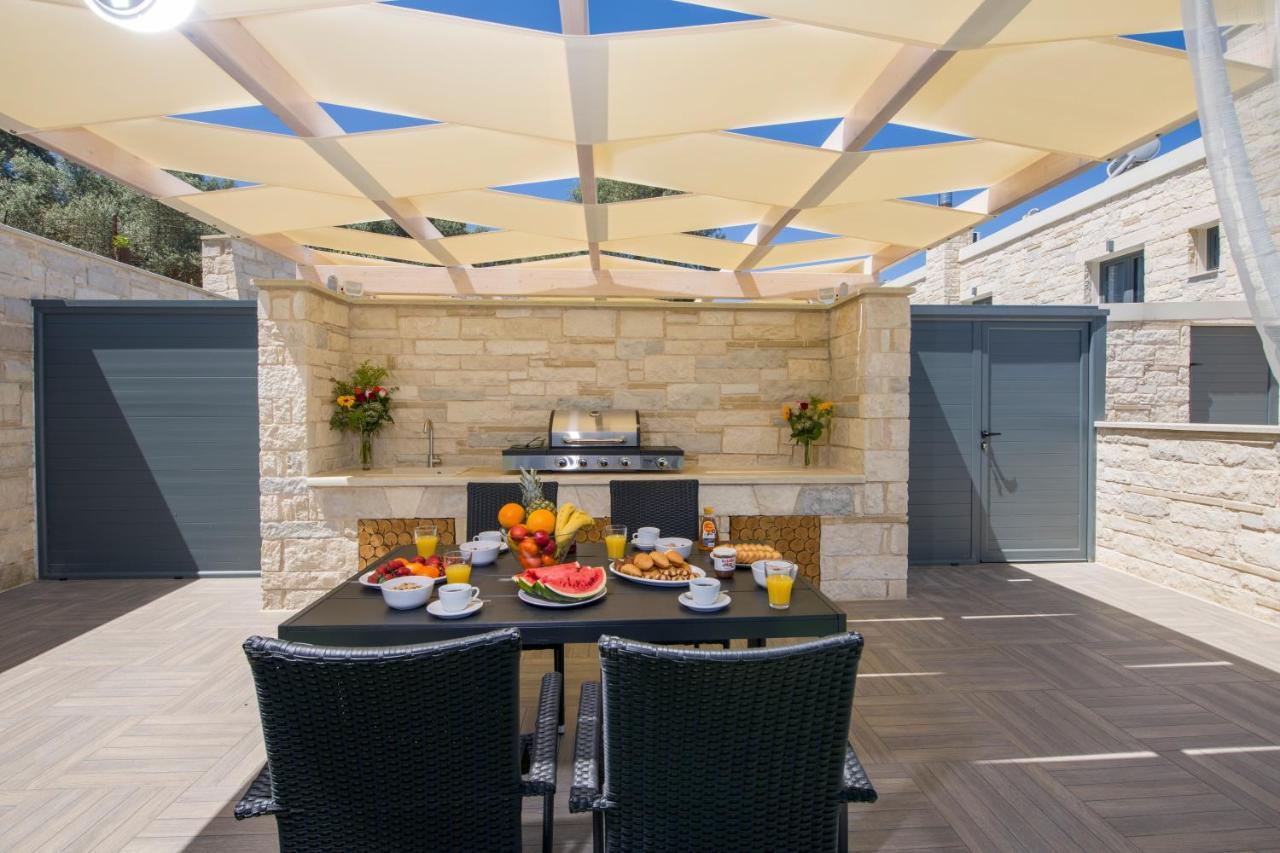 Twin'S Home Luxury Suites Alikianos ภายนอก รูปภาพ