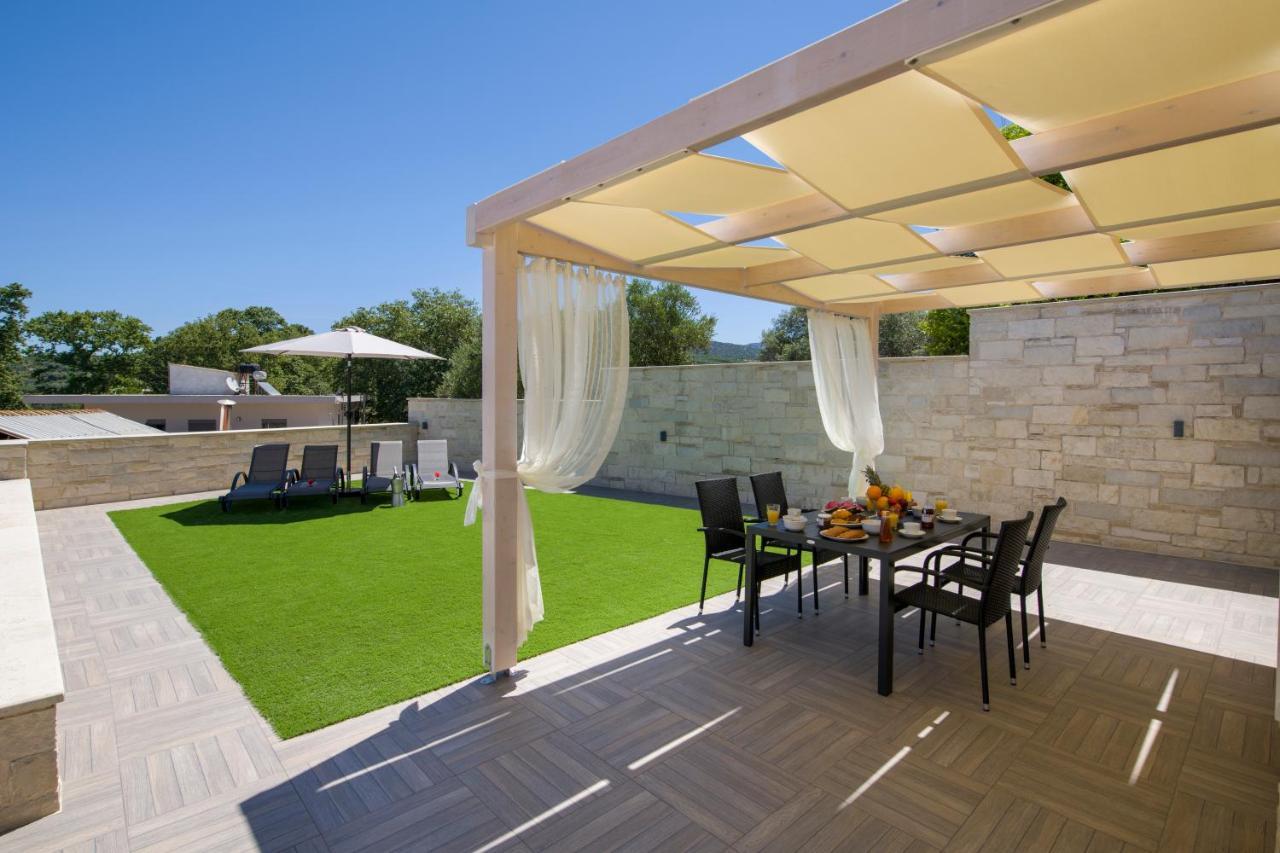 Twin'S Home Luxury Suites Alikianos ภายนอก รูปภาพ